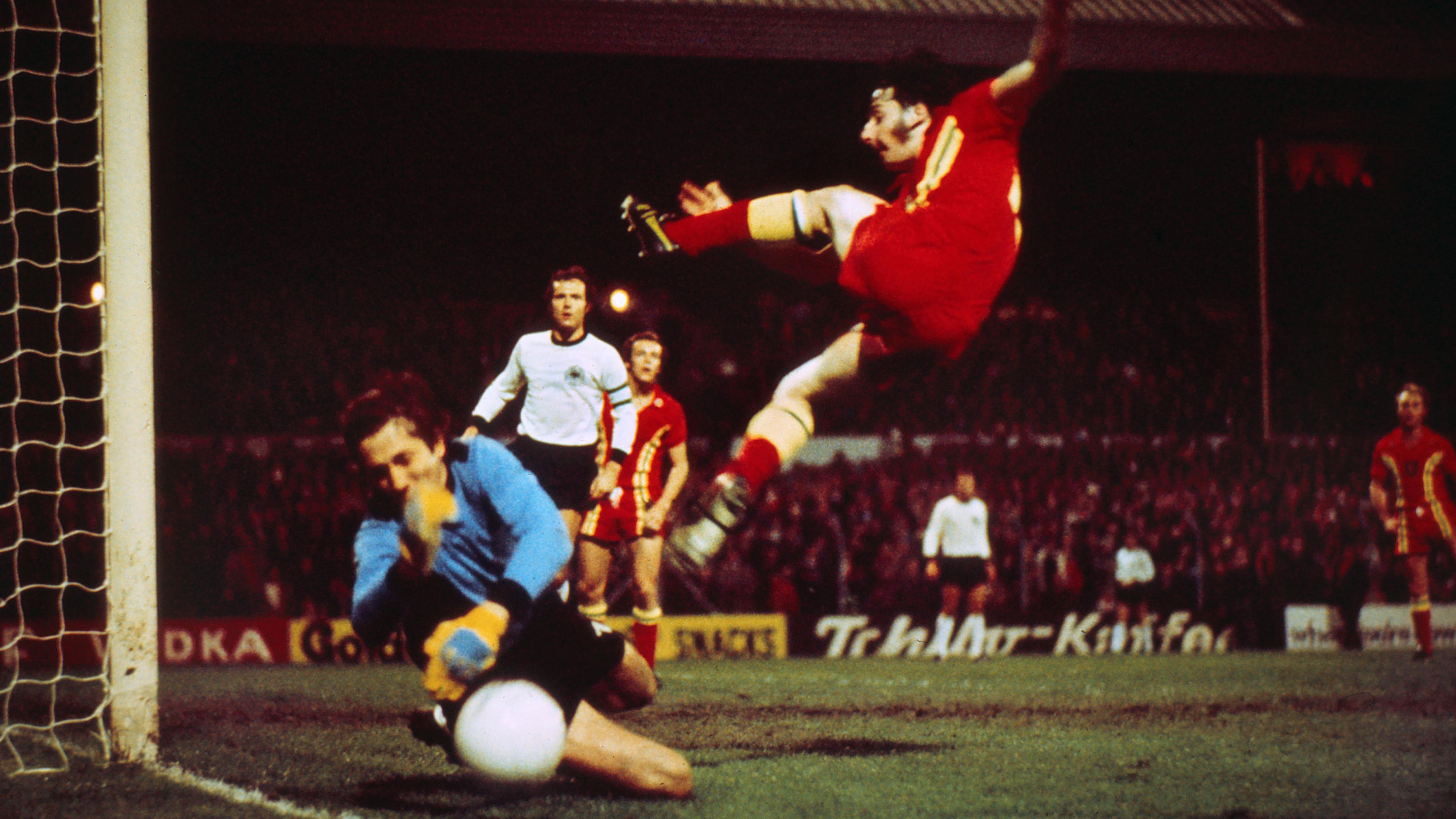 When Franz Beckenbauer came to Cardiff - BBC Sport