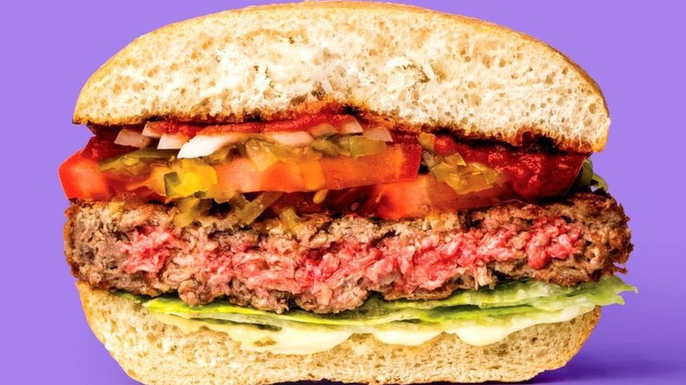 Кровоточащий вегетарианский бургер Impossible Foods
