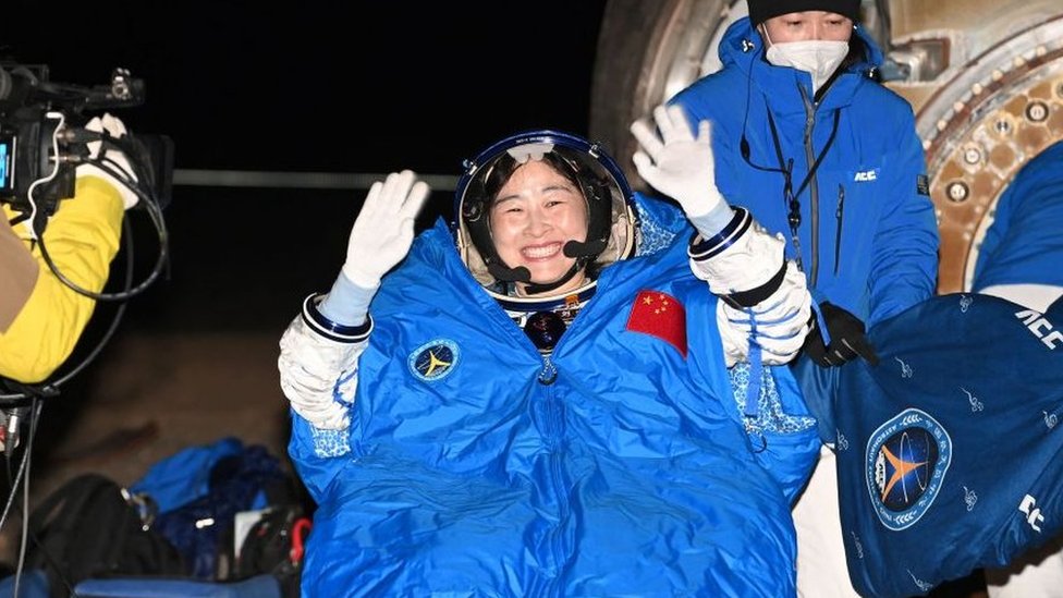 Chinese astronauts return to Earth after six-month mission