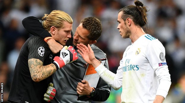 Gareth Bale was one of the Real players to console Karius