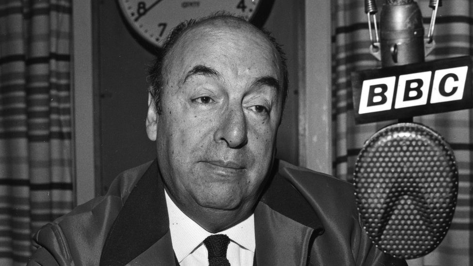 Pablo Neruda en una entrevista para la BBC en 1965.
