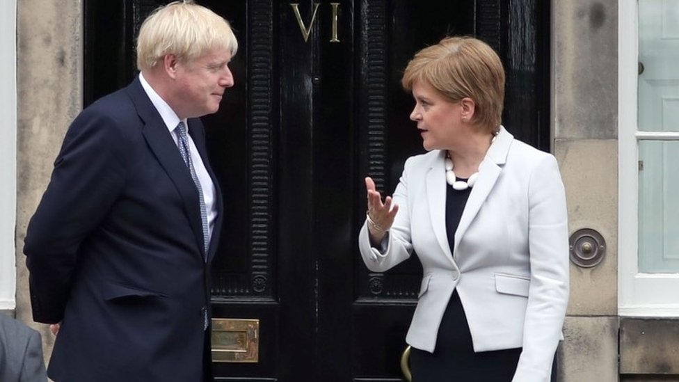 Boris Johnson y Nicola Sturgeon