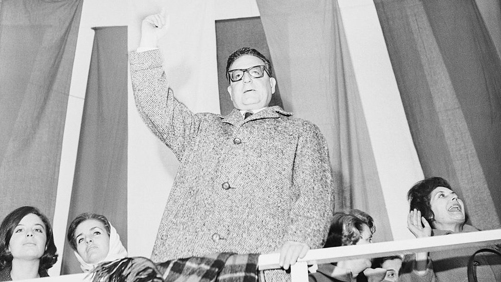 Salvador Allende 1964'te Şili Devlet Başkanlığı için aday olmuş fakat seçimi kaybetmişti
