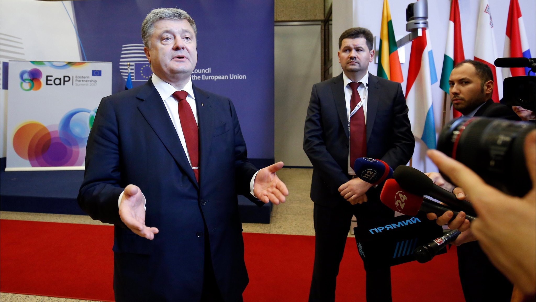 Європейські чиновники невдоволені тим, що багато обіцянок президента Петра Порошенка грубо порушуються