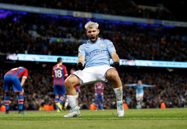 Sergio Agüero in 2020 with the Manchester City jersey.