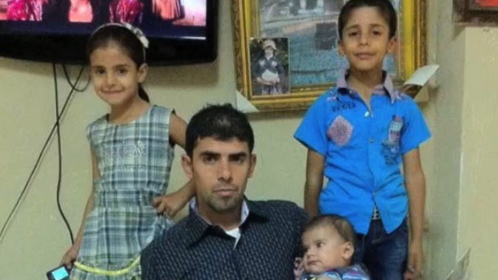 Bilal Saleh sa njegovo troje dece kada je bio mlađi