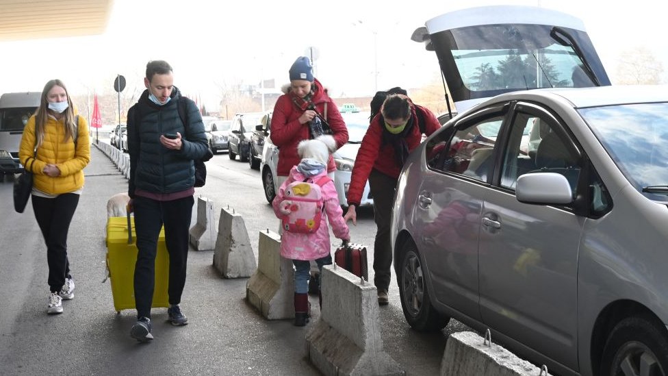 Jóvenes rusos llegan a Tiflis