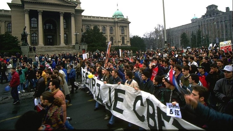 „Beograd je svet" bila je parola studentskog protesta 1996.