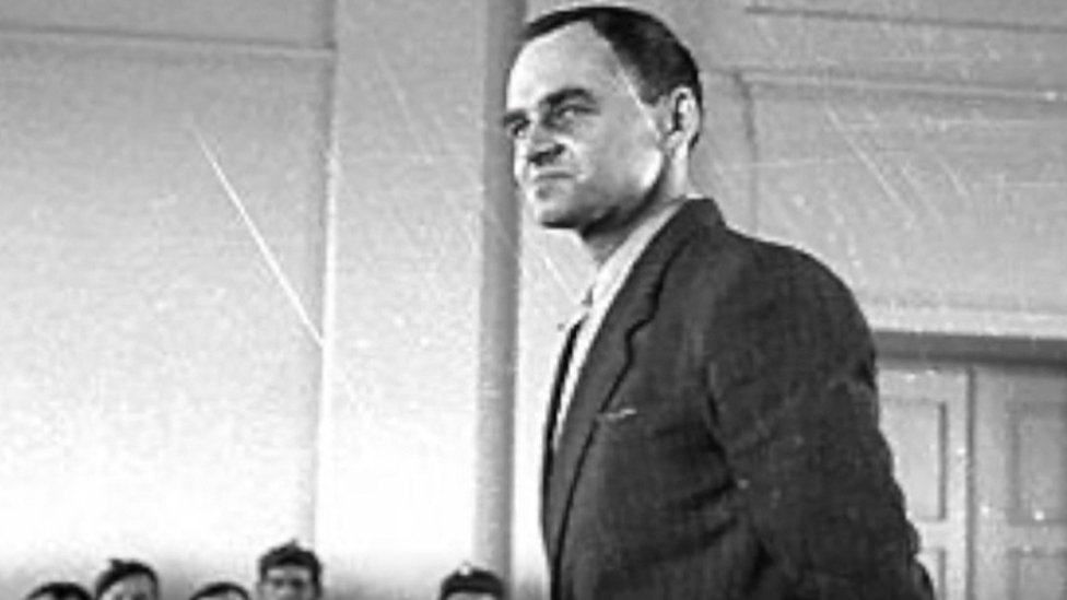 Pilecki.