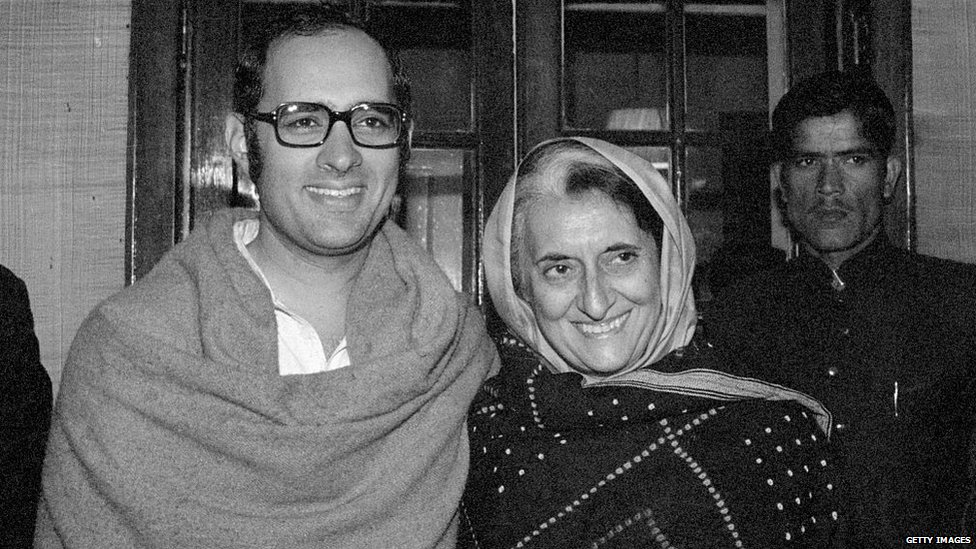 25 ਜੂਨ 1975 ਨੂੰ ਤਤਕਾਲੀ ਪ੍ਰਧਾਨ ਮੰਤਰੀ ਇੰਦਰਾ ਗਾਂਧੀ ਵੱਲੋਂ ਪੂਰੇ ਦੇਸ ਵਿੱਚ ਐਮਜੈਂਸੀ ਲਾਈ ਗਈ ਸੀ