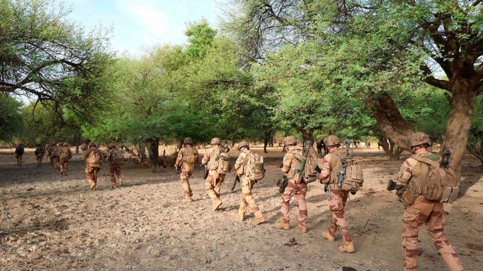 Французская армия патрулирует север Буркина-Фасо - ноябрь 2019 г.