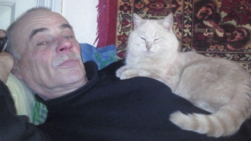 Leonid dan kucingnya