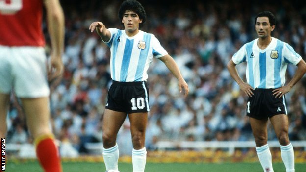 Diego Maradona and Ossie Ardiles playing for Argentina in 1982