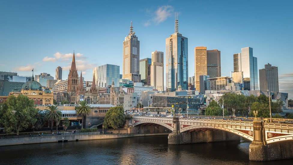 Melbourne overtakes Sydney as Australia's biggest city