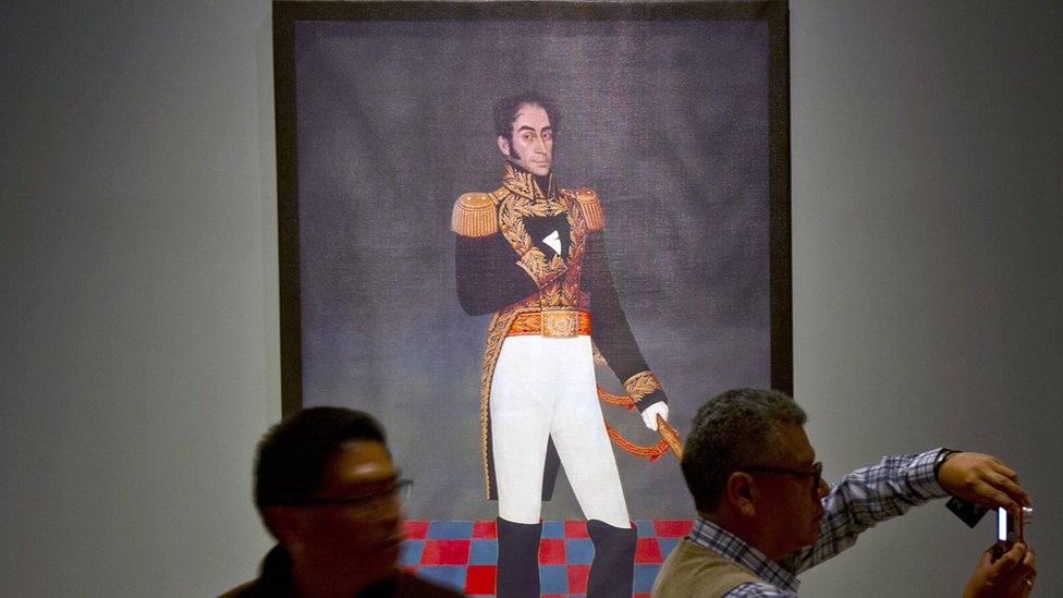 En el siglo XIX hubo intentos en tierras americanas que se independizaban de España por distinguir la pronunciación de la S y Z. Bolívar