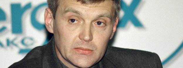 Александр Литвиненко, на пресс-конференции в Москве в 1998 году, когда он был офицером ФСБ России
