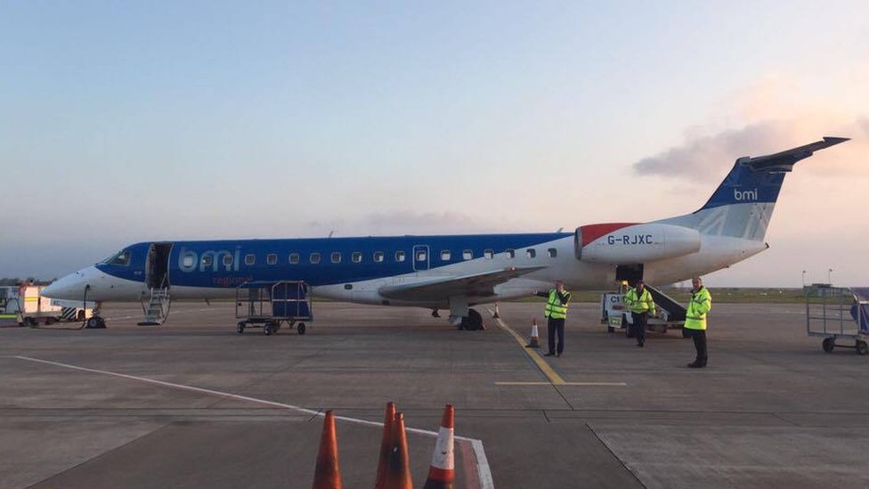 New Londonderry to Stansted air route takes off - BBC News