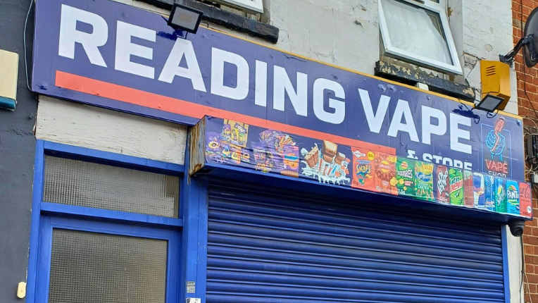 Vape shop in Reading that flouted rules ordered to close again