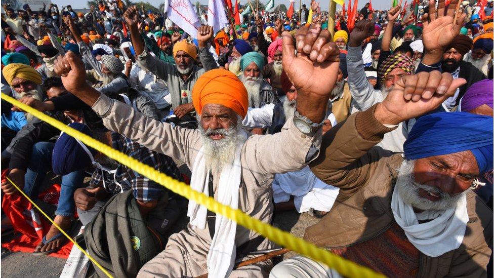 Protesting farmers at Delhi's border