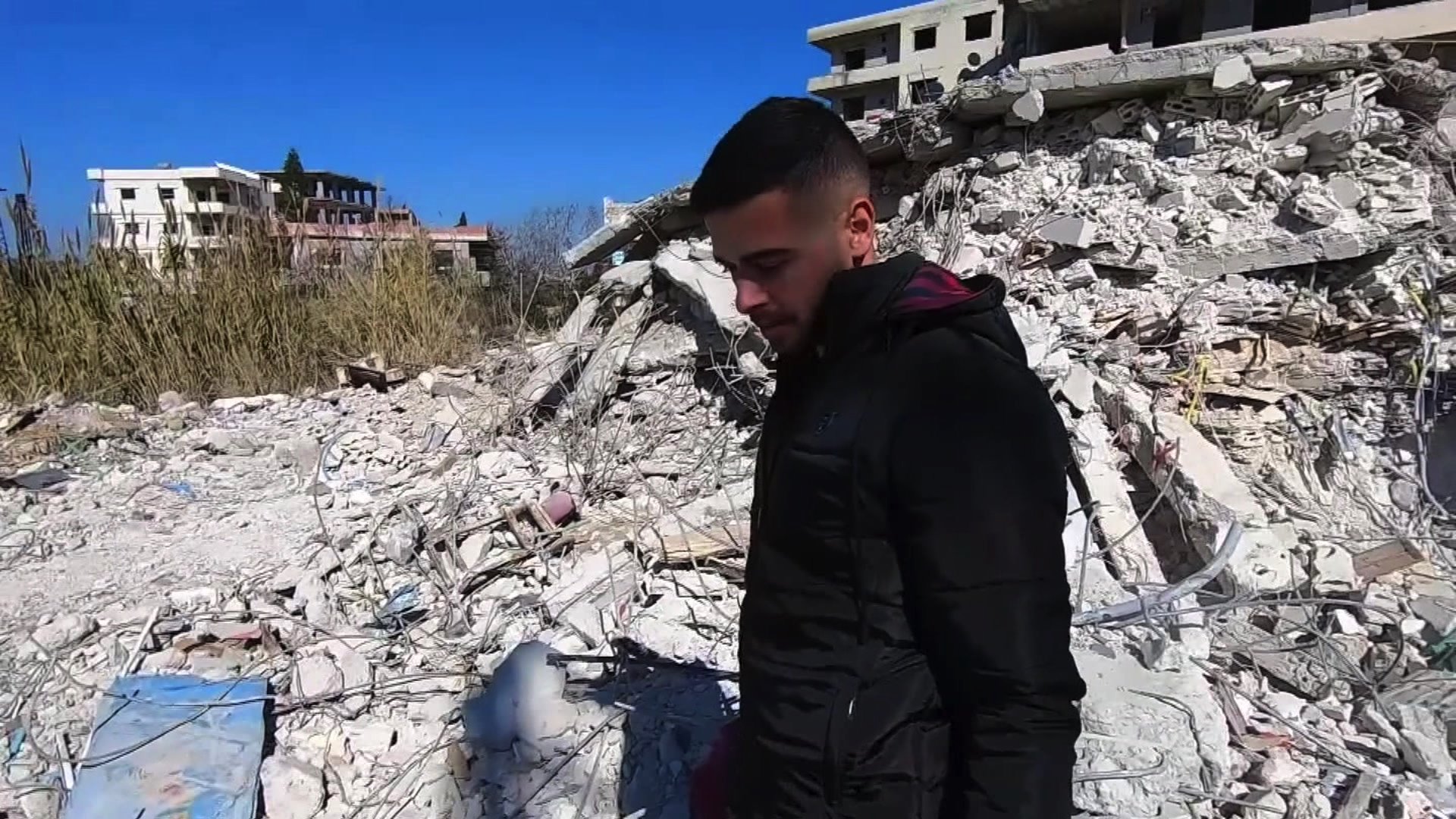 كل أفراد عائلة حيدر قتلوا في الزلزال