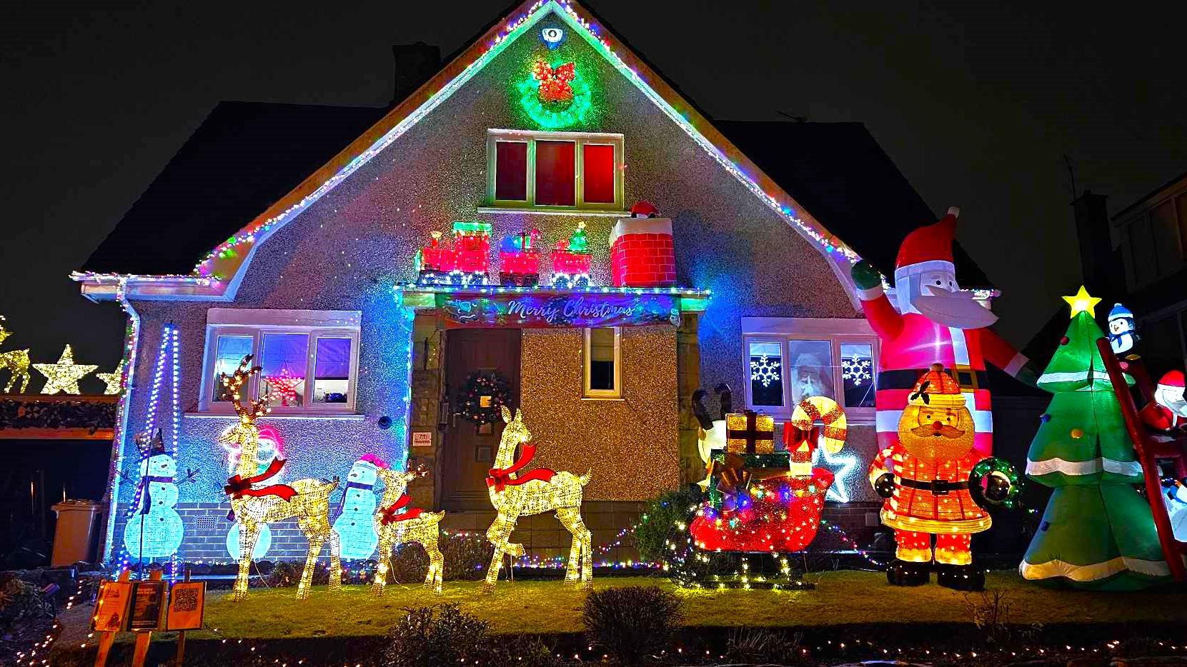 Xmas lights deals house