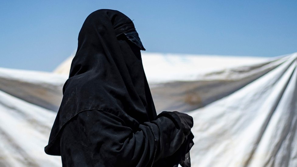 Perempuan di kamp Al Hol
