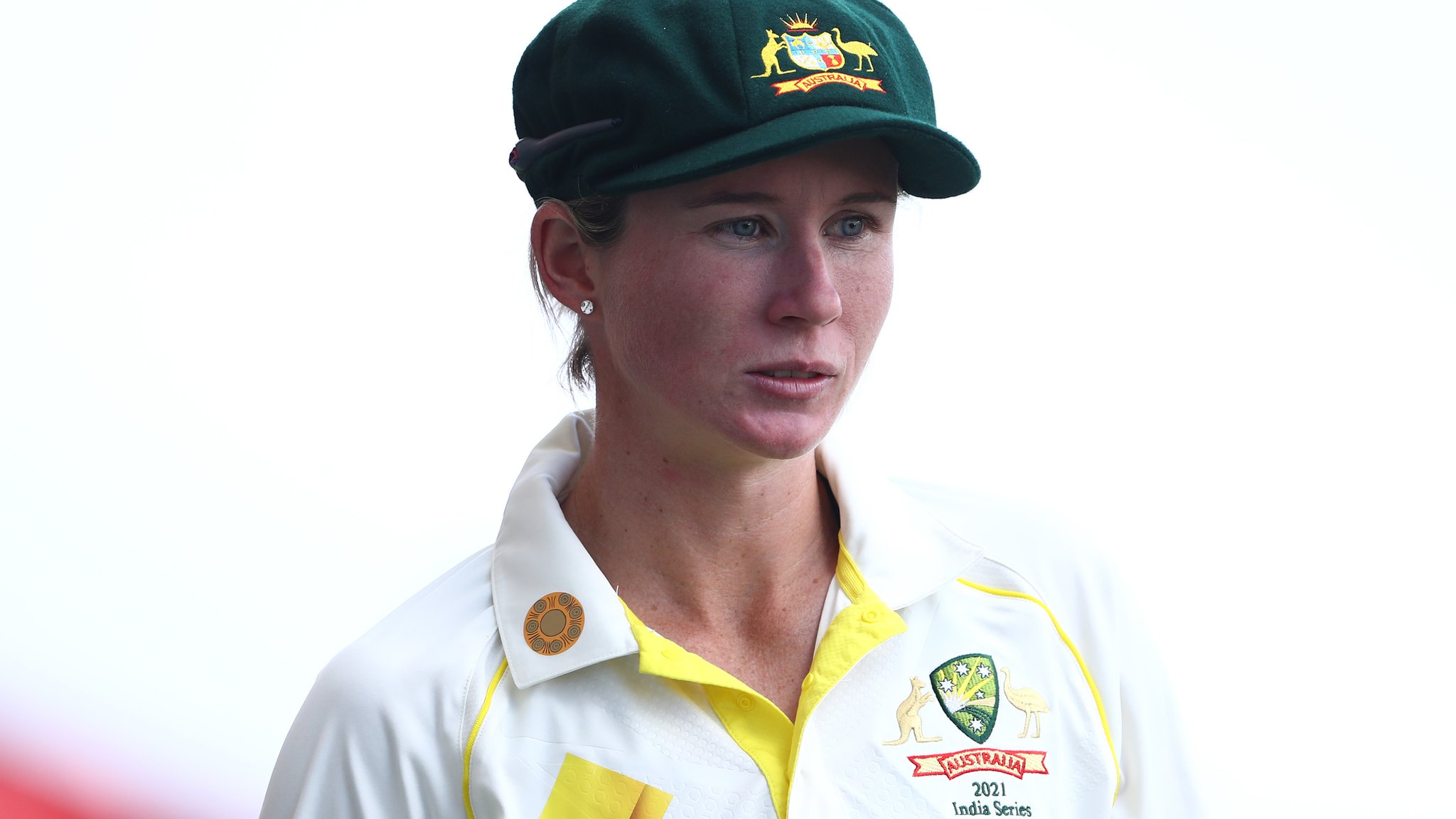 Women's Ashes: Australia's Beth Mooney out of series with fractured jaw