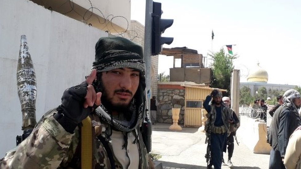 Taliban'ın 60 bin savaşçıdan oluşan çekirdek bir güce sahip olduğu tahmin ediliyor.