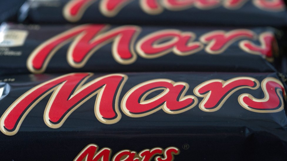 Mars bar plastic wrapper swapped for paper