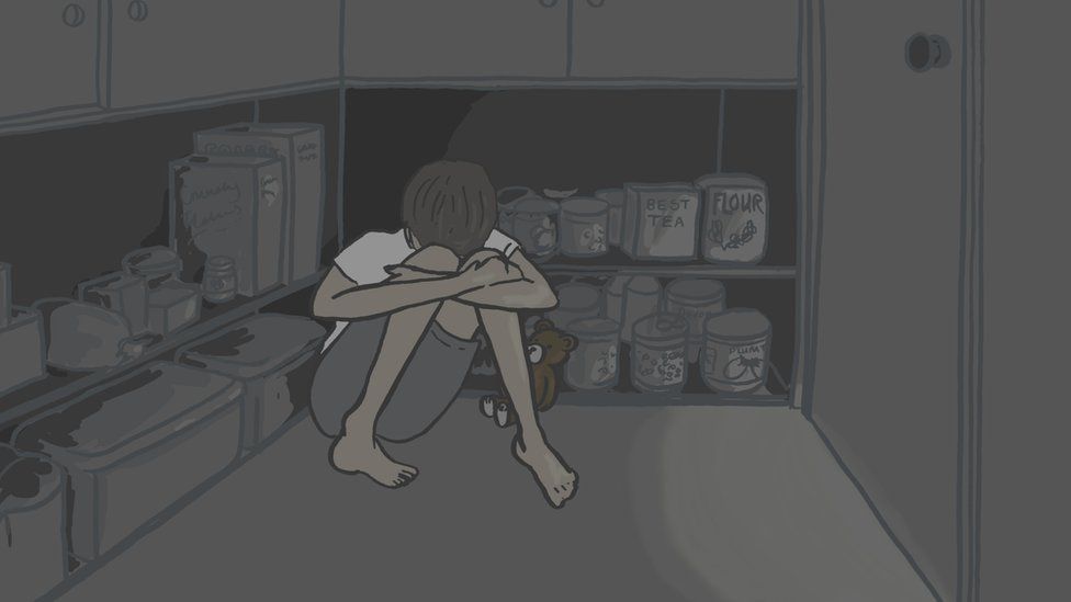 ilustración de una joven encerrada en la despensa.