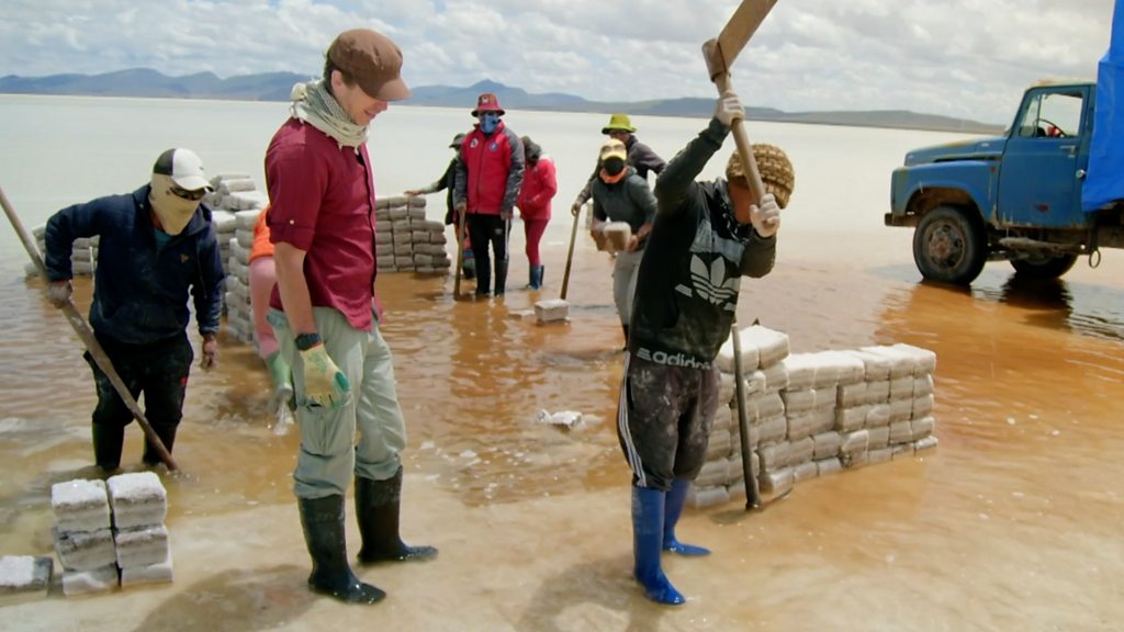 The natural resource hidden in Bolivia's salt flats