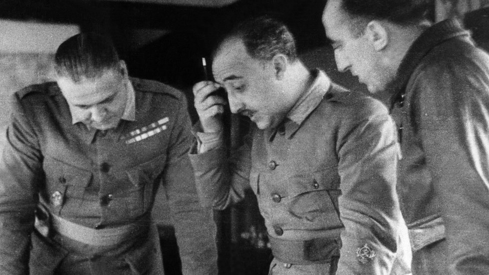 Cómo Churchill sobornó a los generales de Francisco Franco para que España  no entrara en la Segunda Guerra Mundial - BBC News Mundo