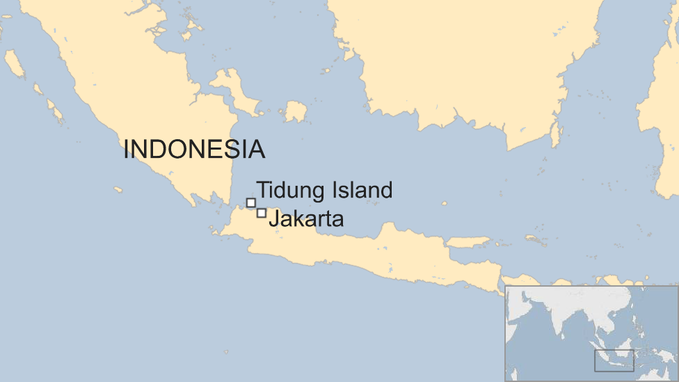 Indonesia: Ferry blaze off Jakarta kills 23 - BBC News