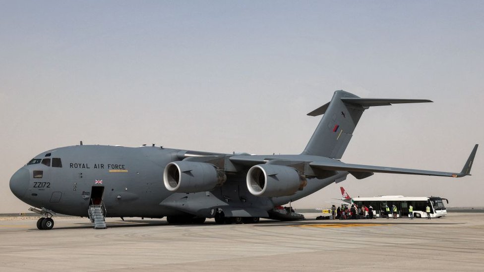 Kraliyet Hava Kuvvetleri'ne ait Boeing C-17A, Afganistan'dan tahliye operasyonlarına katılıyor.