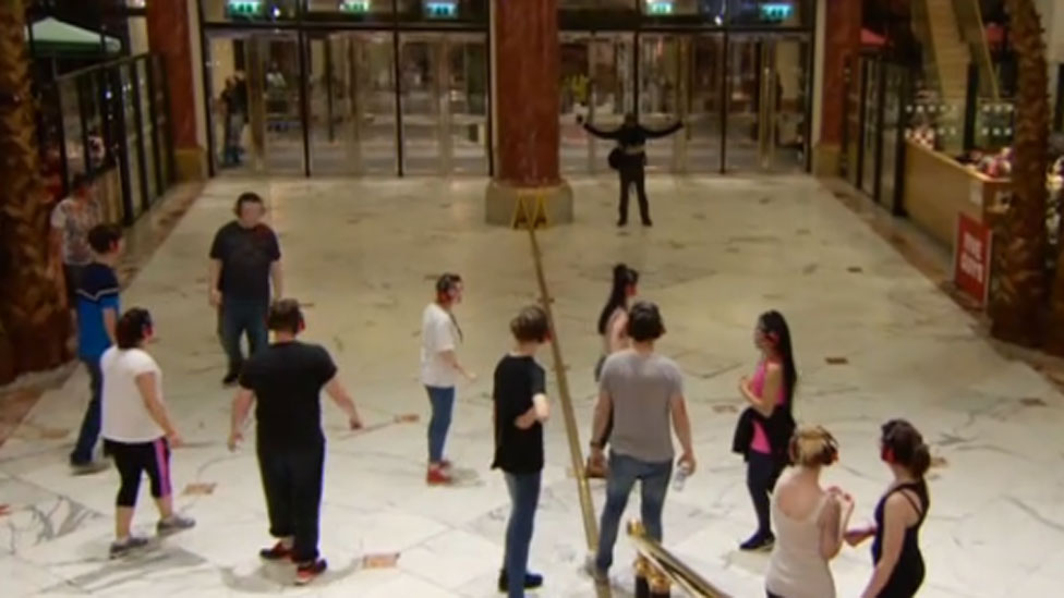 En mayo de 2016, tras el ejercicio con un "terrorista musulmán" falso, la policía de Manchester se disculpó. Ejercicio de la policía de Manchester