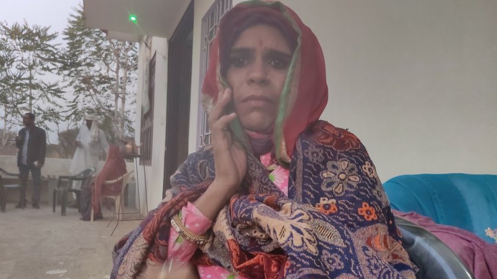 Жена Рохиташа Ламбы говорит, что изо всех сил пытается прокормить свою семью