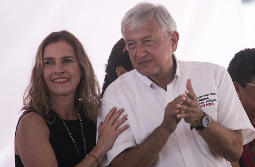 AMLO y su esposa Beatriz Gutiérrez Müller.