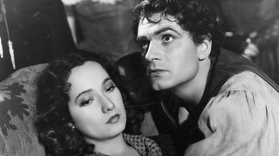 Merle Oberon com Laurence Olivier em Morro dos Ventos Uivantes