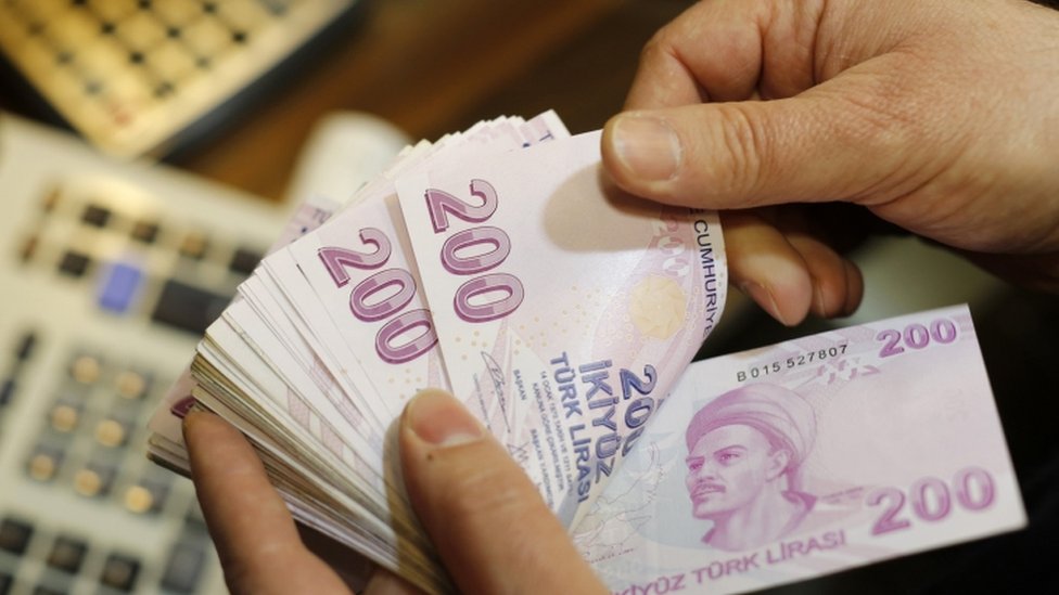 Piyasalar, Türk Lirası için 2021 yılının farklı olmasını umut ediyor - BBC News Türkçe