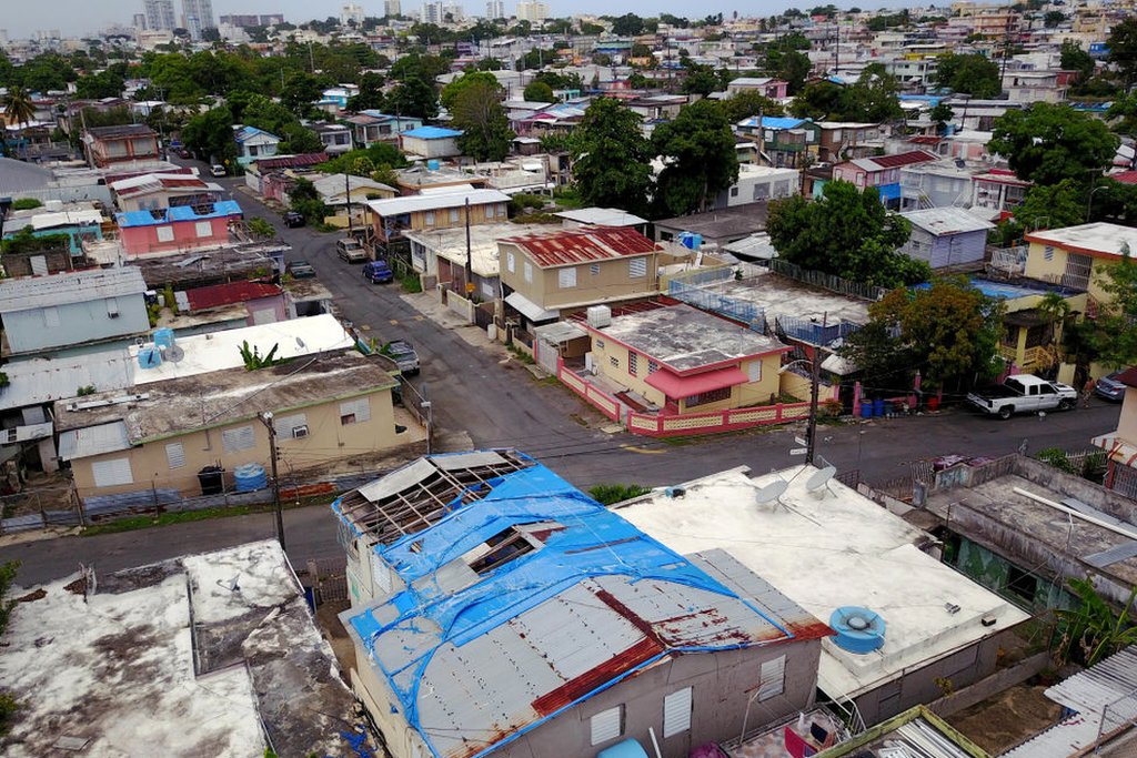 Imágenes de casas afectadas por el huracán María en 2017.