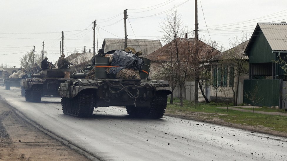 روسيا وأوكرانيا: القوات الروسية تقتحم مصنع آزوفستال في ماريوبول واشتداد قصف  شرقي أوكرانيا - BBC News عربي