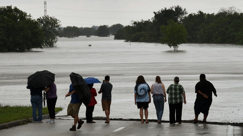 Las devastadoras lluvias de Harvey pueden explicarse por el cambio climático. Inundación por Harvey