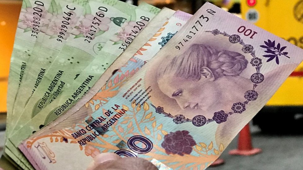 El billete de 2,000 pesos que Argentina presentó para combatir la
