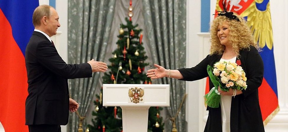 Alla Pugacheva meets President Putin, 22 Dec 14