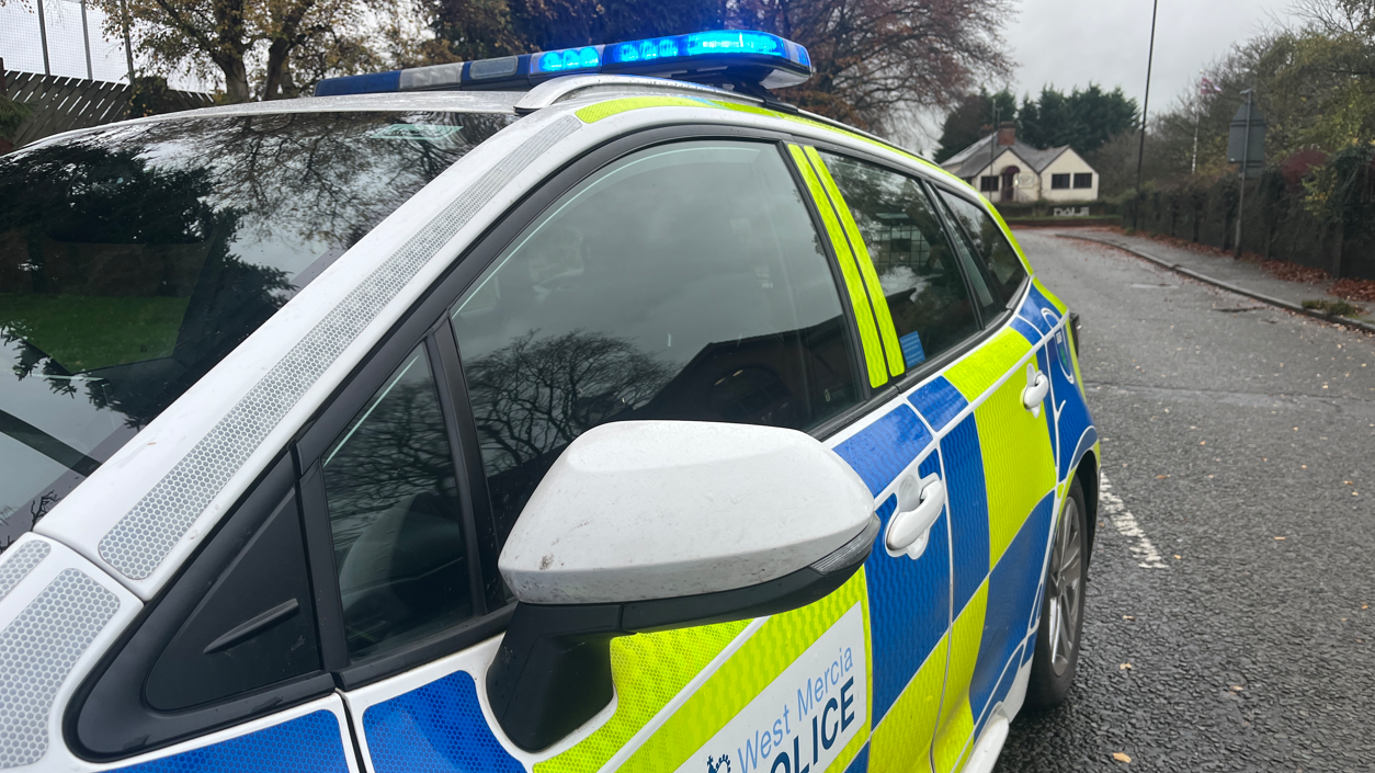 Christmas jumper-wearing man hunted after Telford altercation