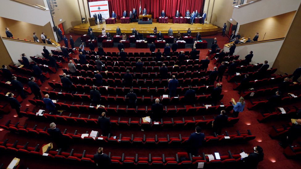 Lebanese members of parliament attend a legislative session at the Unesco Palace building in Beirut, Lebanon (21 April 2020)