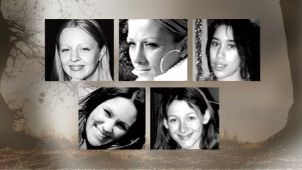 Пять женщин по часовой стрелке сверху слева: Джемма Адамс, Аннели Олдертон, Таня Николь, Пола Кленнелл и Аннетт Николлс