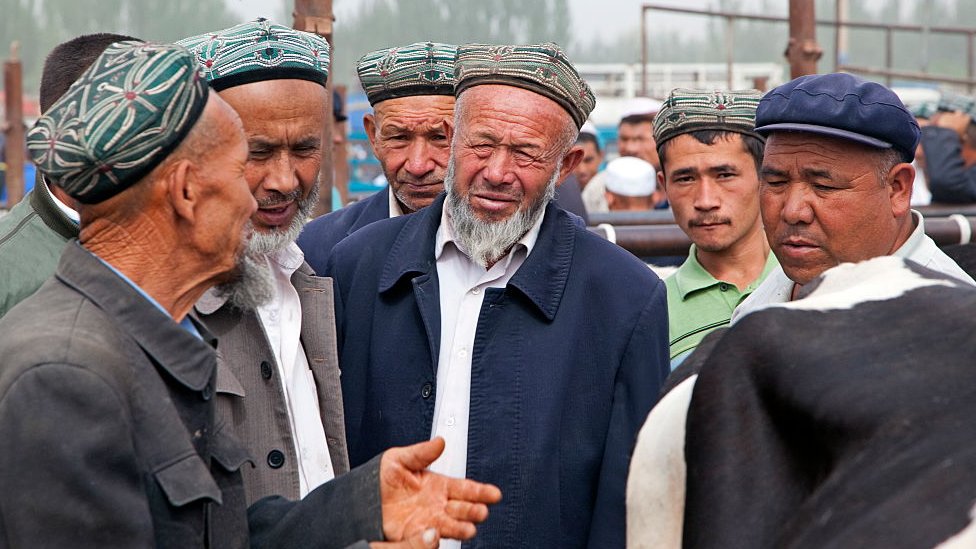 Populasi etnis Uighurs di China mencapai 45%