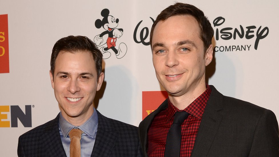 Big Bang Theory star marries partner Todd Spiewak - News