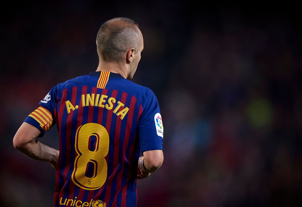 La salida de Andrés Iniesta del Barcelona dejó a Lionel Messi como el último sobreviviente de la época más gloriosa del conjunto catalán.
